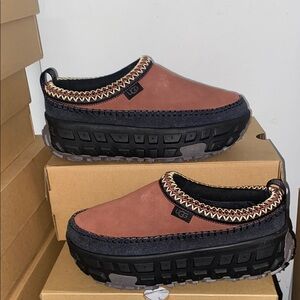 UGG MENS VENTURE DAZE